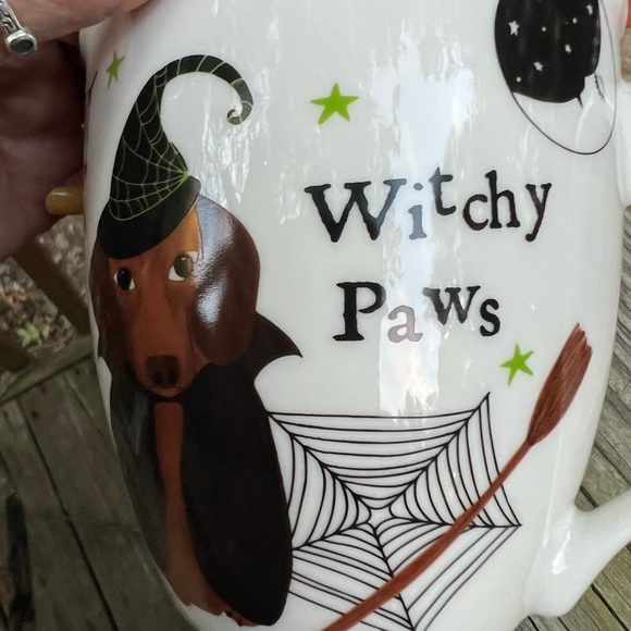 NWT MILLY GREEN British Design Witchy Paws Ceramic Mug with socks - Picture 3 of 7